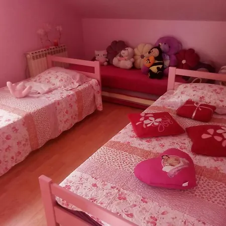 Vacation Lejla בית נופש Bihać
